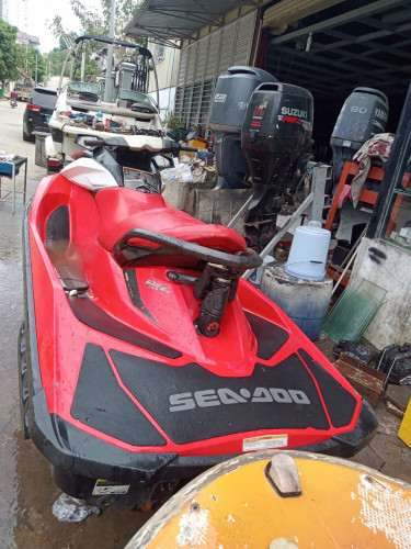 Used 2011 seadoo GTX 155