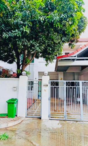 Link-House For Rent In Bassak Garden City, Near Aeon 1 Mall, 03 Beds,