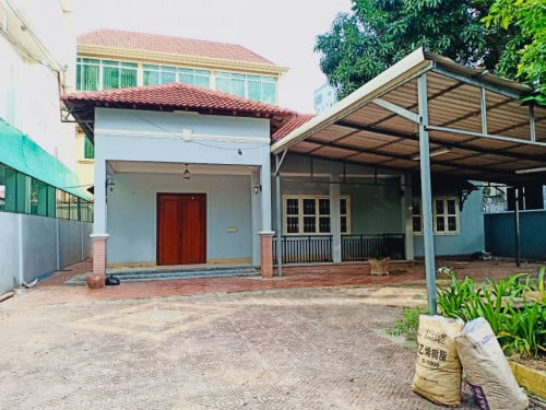 Small Villa For Rent Near Russian Market, 03 Beds, 1,700$ Per Month (Negotiable)