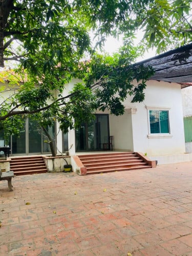 Villa For Rent Near Russian Market, 03 Beds, 1,700$ Per Month (Negotiable)