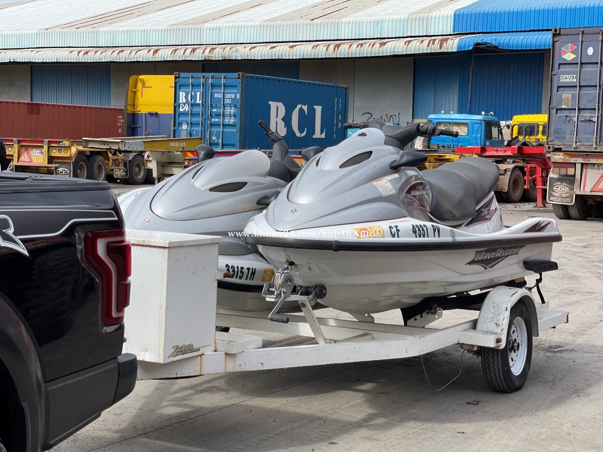 Jet ski Yamaha WaveRunner 2002 (ម៉ូតូ ទឹក ) in Phnom Penh, Cambodia on