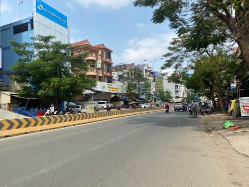 អគារសម្រាប់ជួល នៅលើកផ្លូវ271