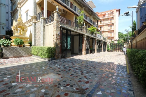 Southern of Russian Market| Modern style 4 bedrooms link house for rent