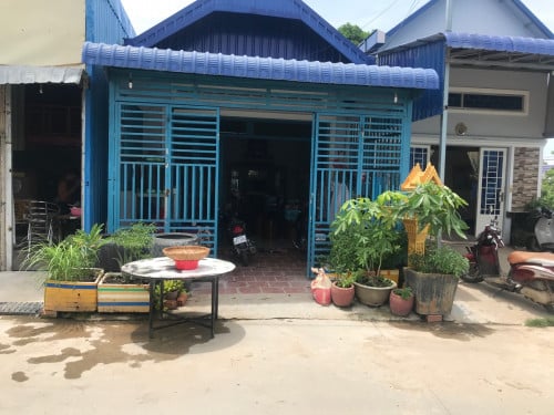 ផ្ទះលក់ នៅក្រុង តាខ្មៅ ប្លន់រឹង 39 000 $ ចចារ ត្រូវកាត់ប្លន់រឹងអោយ100%