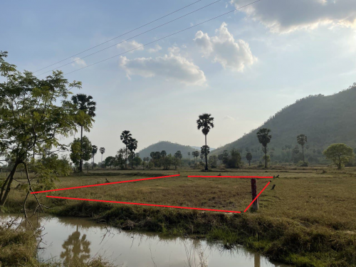 លក់ដីធូរថ្លៃនៅរម្មនីយដ្ឋានទឹកជ្រោះជ្រាវឃុំអមលាំងតាមផ្លូវ53ជាប់ផ្លូវកៅស៊ូ15ម៉ែត្របង្រីក30ម៉ែត្រ