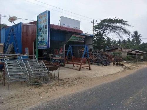 ផ្ទះលក់ជិតផ្សារតាលោ