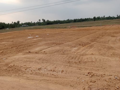 ដីលក់លើផ្លូវជាតិលេខ៣ គីឡូម៉ែត្រលេខ១០១ ទីតាំងល្អបើកអាហារដ្ឋាន ការ៉ាស់សាំង