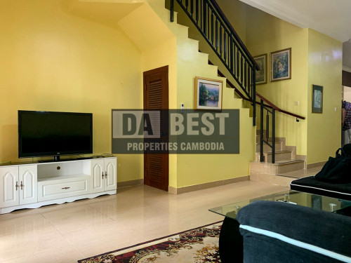 Linked House for Rent in Phnom Penh-Tonle Bassac, Rose Garden