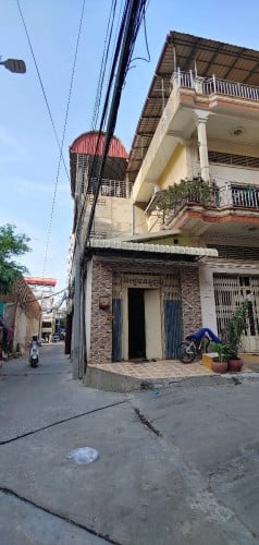 ផ្ទះលក់មានចំណូល 1000$