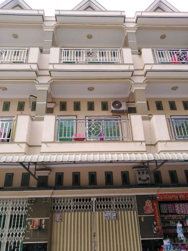 ផ្ទះលក់ដាច់មានចំណូលជួល200$