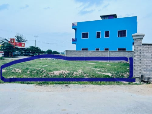 ដីជួល នៅកាច់ជ្រុងផ្លូវគំរោង 60ម និង 40ម