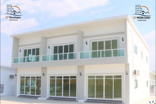 ផ្ទះShop House ជាប់ផ្សារ