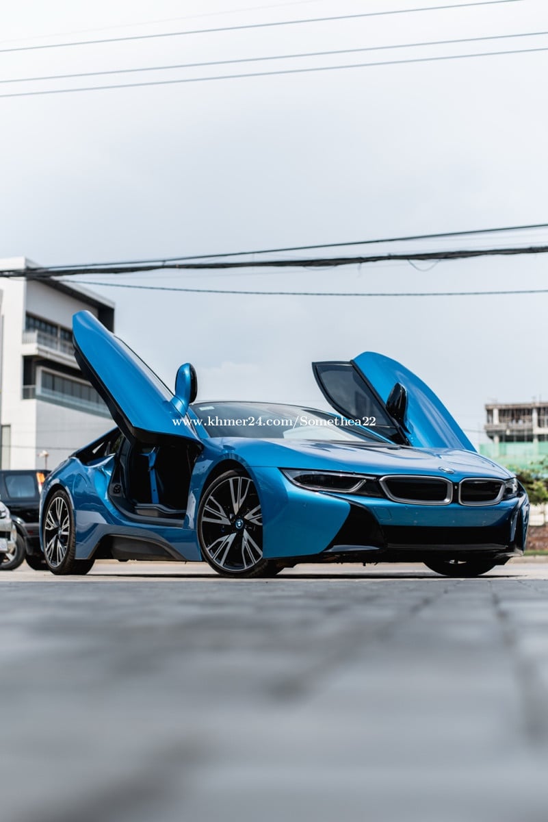 BMW i8 - Special Collection 3000km Protonic Blue Metalic Price $118888. ...