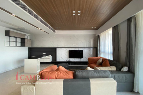 BKK1 area| Modern style 4 bedrooms serviced apartment for rent| Pool, Gym and Sky Bar