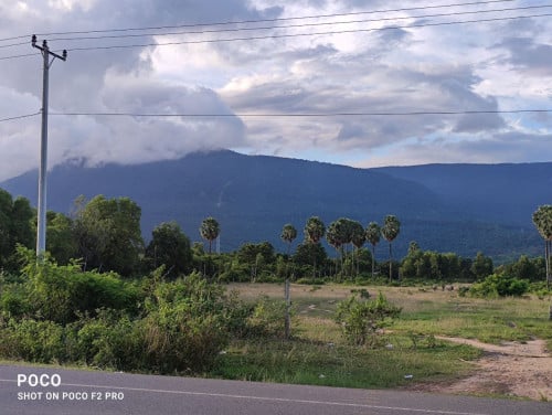 ដីលក់បន្ទាន់ខ្លាំង (3 ហិចតា) នៅទល់មុខរមណីយដ្ឋានណាតាយ៉ា ខេត្តកំពត