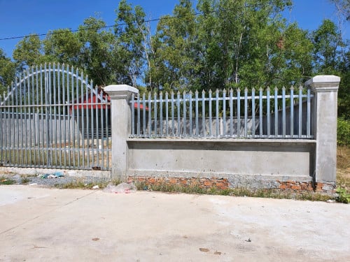 ដីលក់ បន្ទាន់ $48000 មានរបង រោង និងបន្ទប់ទឹកស្រាប់