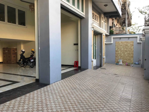 Building for rent in Toul Kork, Bedroom: 40- Office 340m2, 13,000$ Per Month