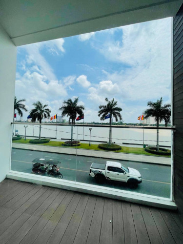 Brand New Building For Rent At Along Riverside Road, 05 Floors, 14 Units, 11,000$ (Negotiable)