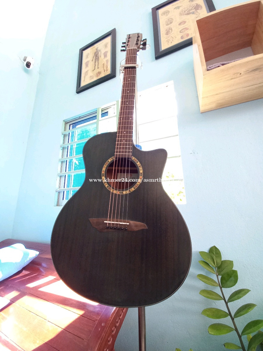 I want to sell my Guitar Price 79.00 in Siem Reap Cambodia