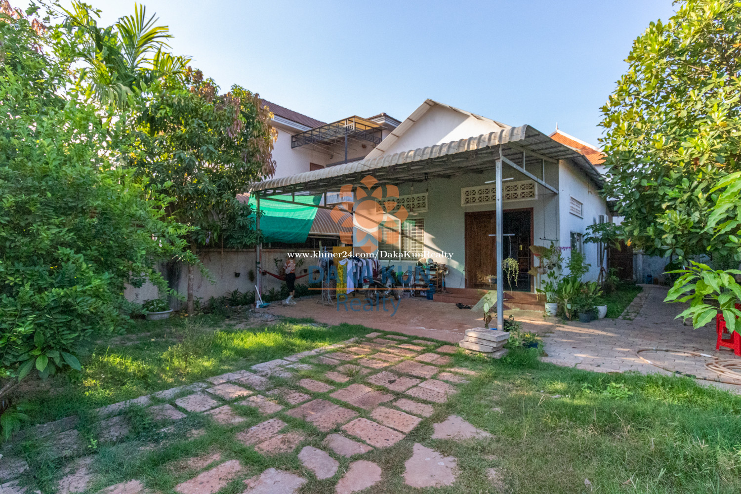 ផ្ទះលក់ក្នុងក្រុងសៀមរាប នៅជិត Art Box /House for Sale in Siem ReapSvay