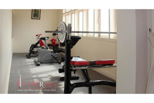 Toul Kork area| Spacious 1 bedroom serviced apartment| Gym