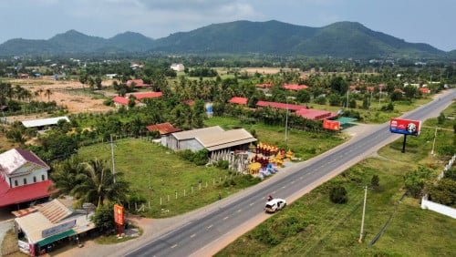 ដីលក់ក្រុងកែប