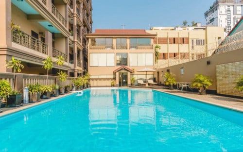 Spacious 3-Bedroom Serviced Apartment with gym and pool for Rent in Heart of BKK1