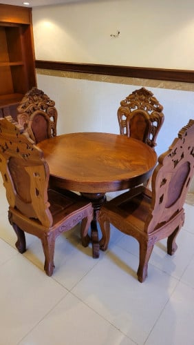 ១.កៅអីយក10 តែ1២០០$( កៅអីធ្នង់លាយពក)​ 2.តុបេងមូល1500$  3.តុបេងវែង2300$