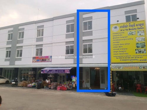 ផ្ទះលក់ ខាត បន្ទាន់១ល្វែង មុខ ផ្សារ មានចំណូលស្រាប់ បង់មុន