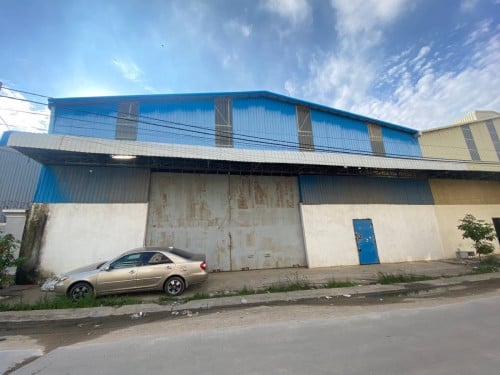 ឃ្លាំងសម្រាប់ជួល នៅចំការដូង