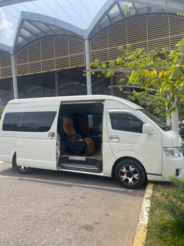 ក្រុមហ៊ុនមានរថយន្តគ្រប់ប្រភេទសម្រាប់ជួលទូទាំង២៥ខេត្ត/ក្រុង