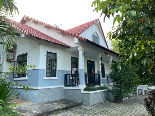 Villa  For rent