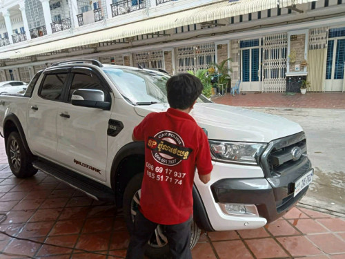 ជាងប៉ូលាដល់ផ្ចះ