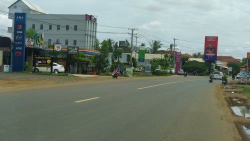 ដីលក់ប្លងរឹង (ជិតផ្សារកំពង់ថ្ម)