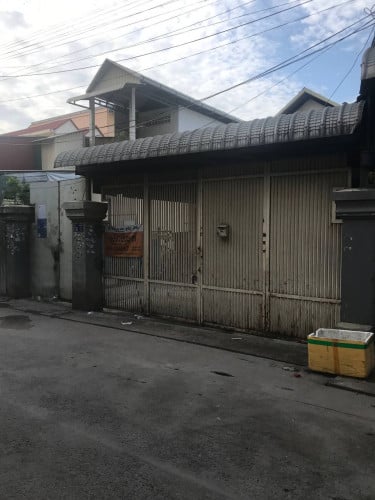 ដី និងផ្ទះលក់បន្ទាន់(តម្លៃពីមុន75ម៉ឺន)