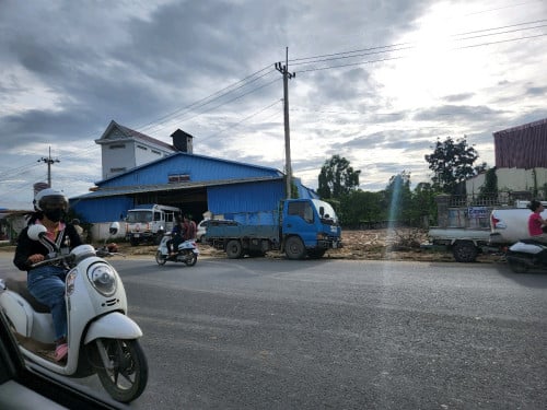 ដីលក់នៅជាប់ផ្លូវជាតិលេខ2