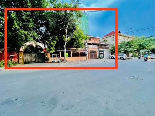 Commercial Restuarant For Rent Near Independent Monument-Naga,28x30m, 8,000$, Good For All Business