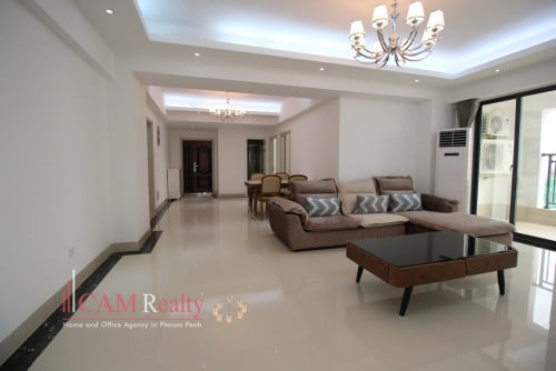 3 bedrooms serviced condominium for rent in Phnom Penh | Pool & Gym