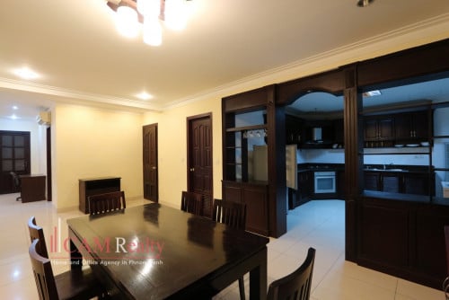 2 bedrooms serviced apartment for rent | Pool, Gym, Steam & Sauna