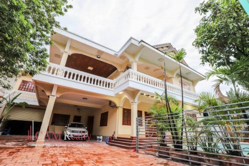 Tonle Bassac | 7 bedrooms villa for rent| Swimming pool