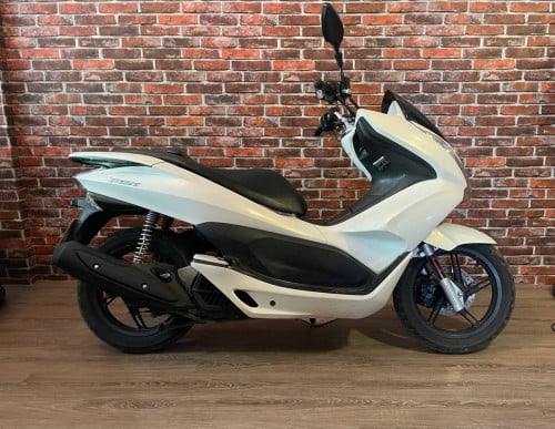 Motorcycle for monthly rental