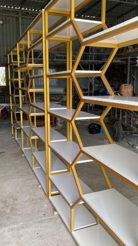 ធ្នេី​ | Shelves