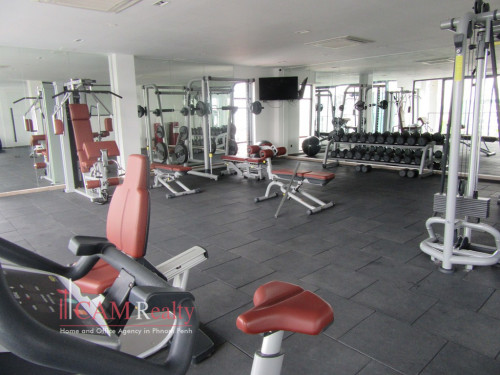 BKK1 area| Luxury 1 bedroom serviced apartment for| Rooftop pool, gym, steam & sauna