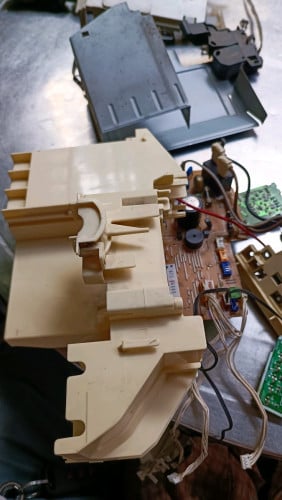 ជួសជុសអុីសេម៉ាសុីនត្រជាក់ ទូទឹកកក ម៉ាស៊ីនបោក