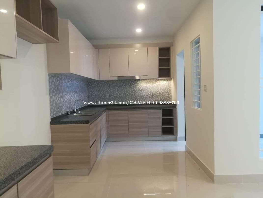 Twin B Villa For Rent In Borey Peng Houth Boeng Snor 1300$ Price $1300. ...