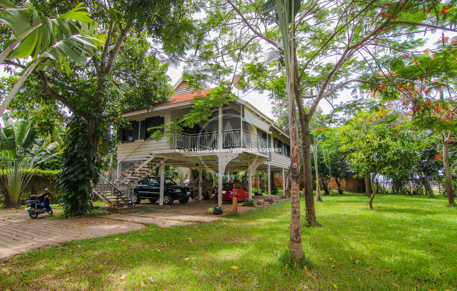 Big Land & Big Garden Villa For Sale Price 1.00 in Sarikakaev, Krong