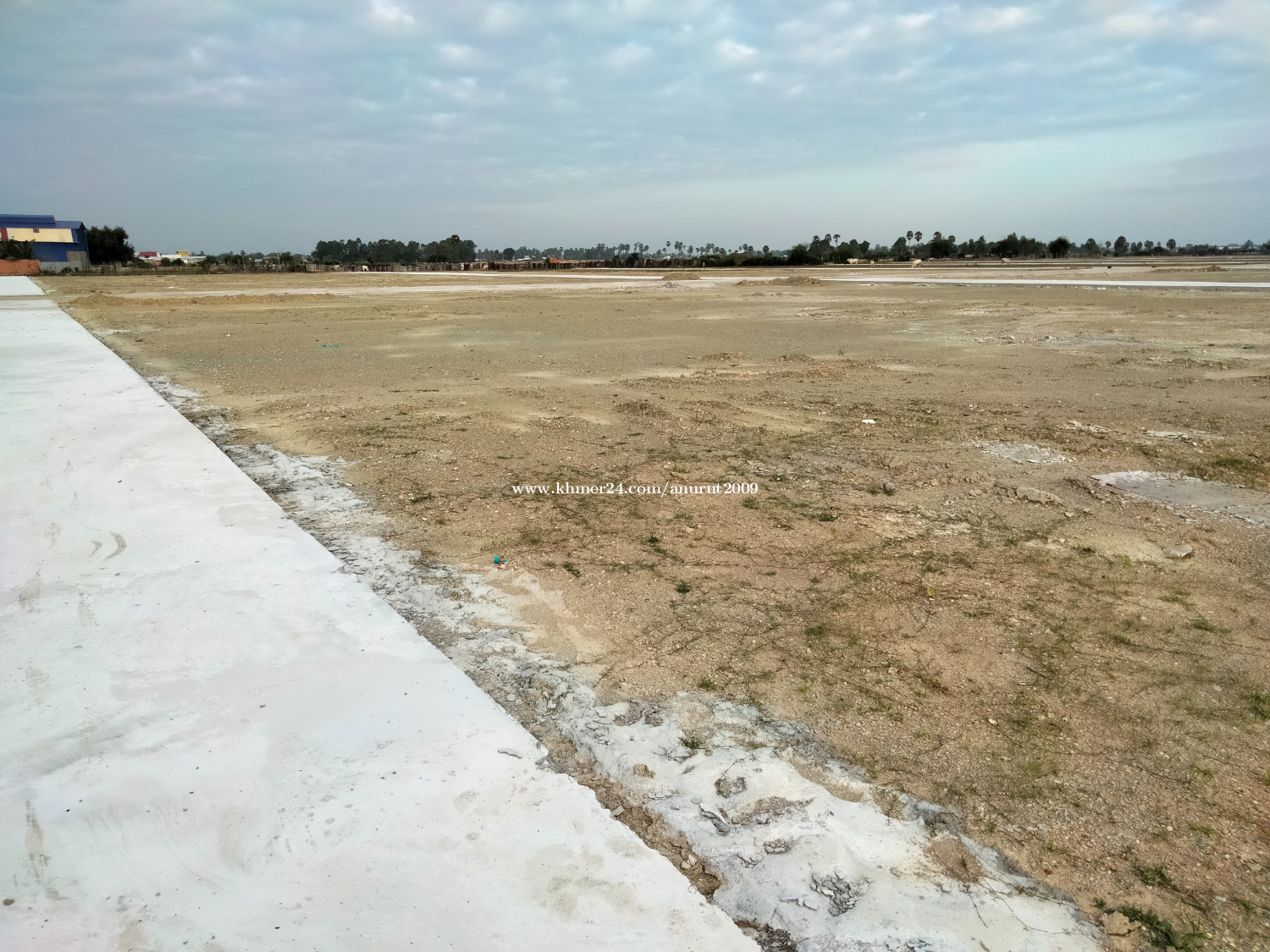 Bat dong land for sales 24 km from phonm penh in Veang Chas, Odongk