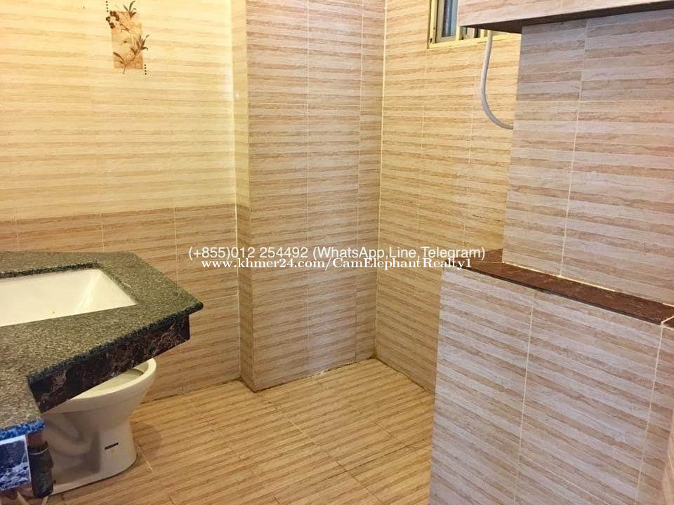 Elevator Fully Furnished Apartment for Rent in Tuol Tumpung Pir