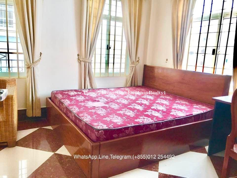 Elevator Fully Furnished Apartment for Rent in Tuol Tumpung Pir