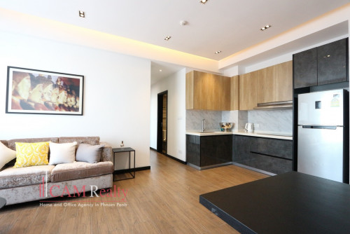 Southern of Tonle Bassac| 2 bedrooms apartment available for rent| pool, gym & sauna|